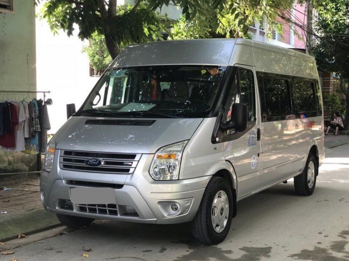 Bán nhanh Ford Transit Bạc 2016 dầu ít đi, chạy êm ái.