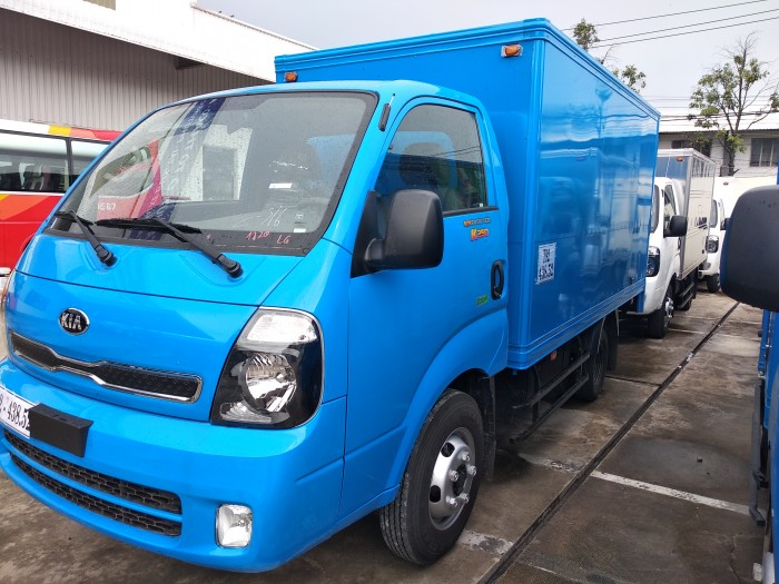 Xe Tải Thùng Kín 2,4 Tấn TRẢ GÓP LÃI THẤP NHẤT