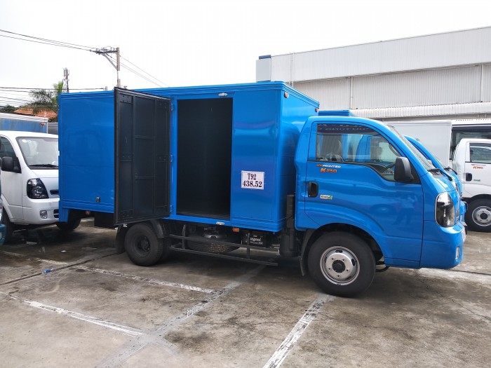 Xe Tải Thùng Kín 2,4 Tấn TRẢ GÓP LÃI THẤP NHẤT