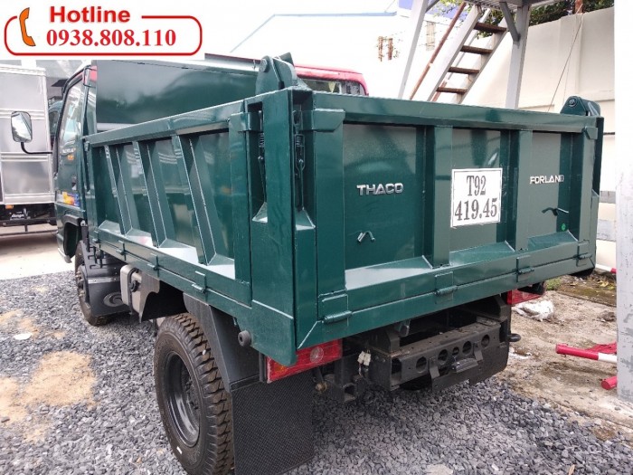 Xe ben 2,4t đi thành phố