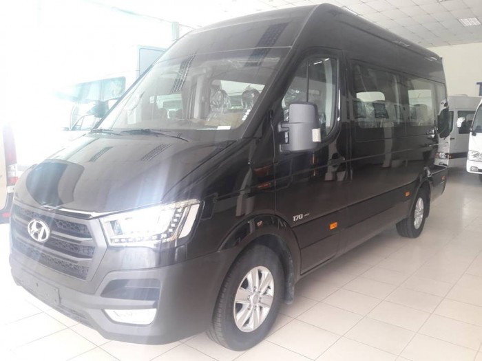 Xe 16 Chỗ Hyundai Solati 2018 Trả Trước 20% Nhận Xe, Tặng Gói Tài Chính 30 Triệu