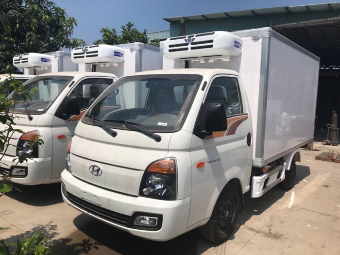 Hyundai 1 Tấn 5 Đóng Thùng Đông Lạnh ( Giá Cực Tốt )