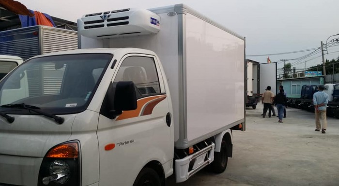 Hyundai 1 Tấn 5 Đóng Thùng Đông Lạnh ( Giá Cực Tốt )