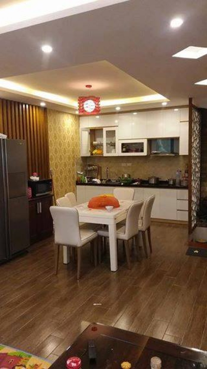 Bán nhà mặt ngõ Kinh Doanh 70m2* 4 Tầng MT 4.2m phố Hoàng Cầu