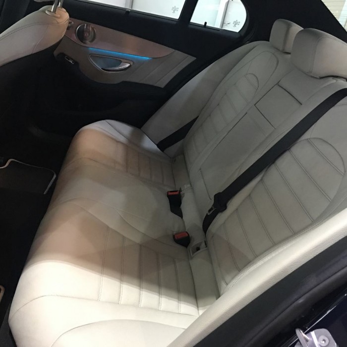 C300 Xe đăng ký chưa lăn bánh, chính hãng