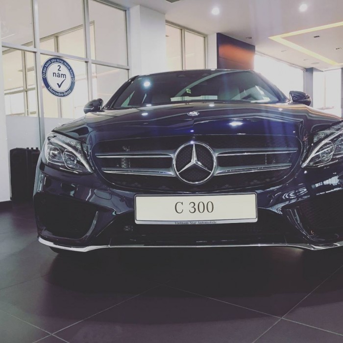 C300 Xe đăng ký chưa lăn bánh, chính hãng
