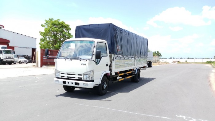 Xe tải Isuzu 2,4 tấn thùng dài 4m3 NK490L