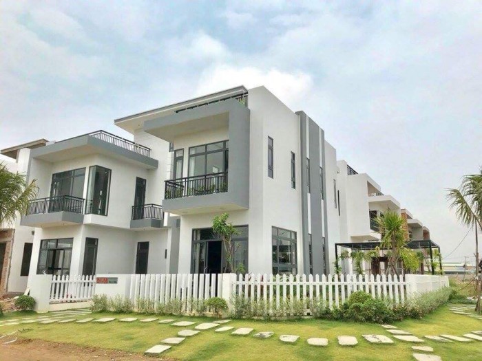 Cần bán căn biệt thự Bella Villa Tỉnh Lộ 10, 200m2