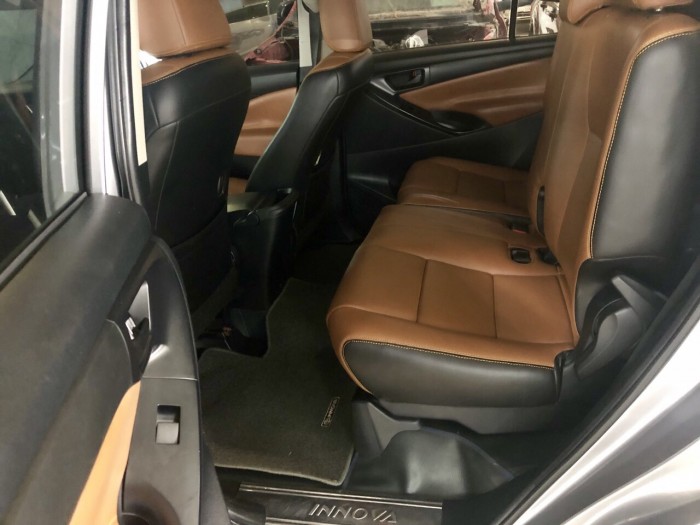 Bán Toyata Innova sx 2017 chạy lướt