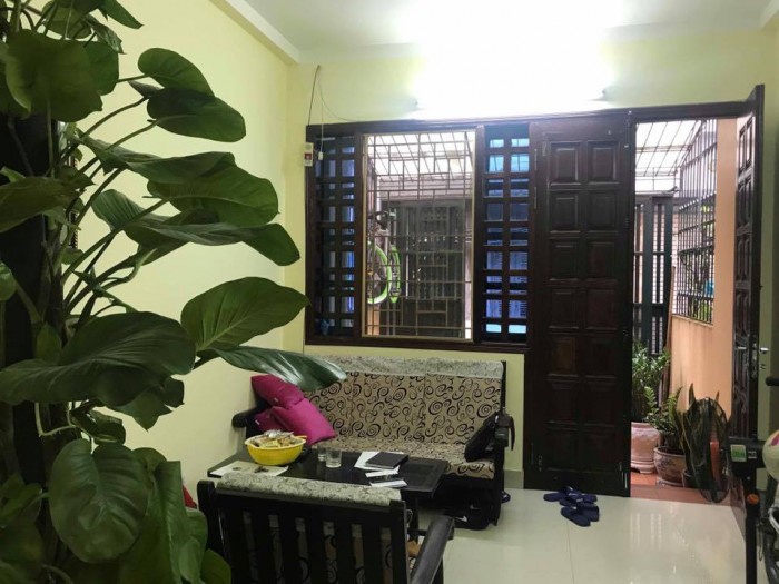 Cần bán nhà Kim Mã Thượng