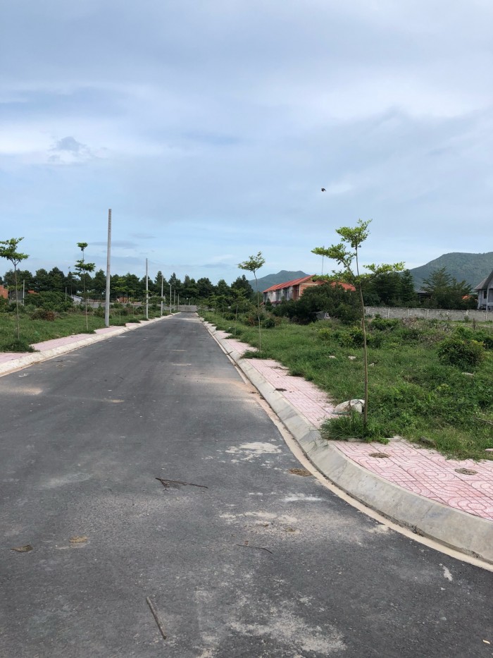 Bán đất giá Rẻ gần KDL Bửu Long, thổ cư, sổ riêng