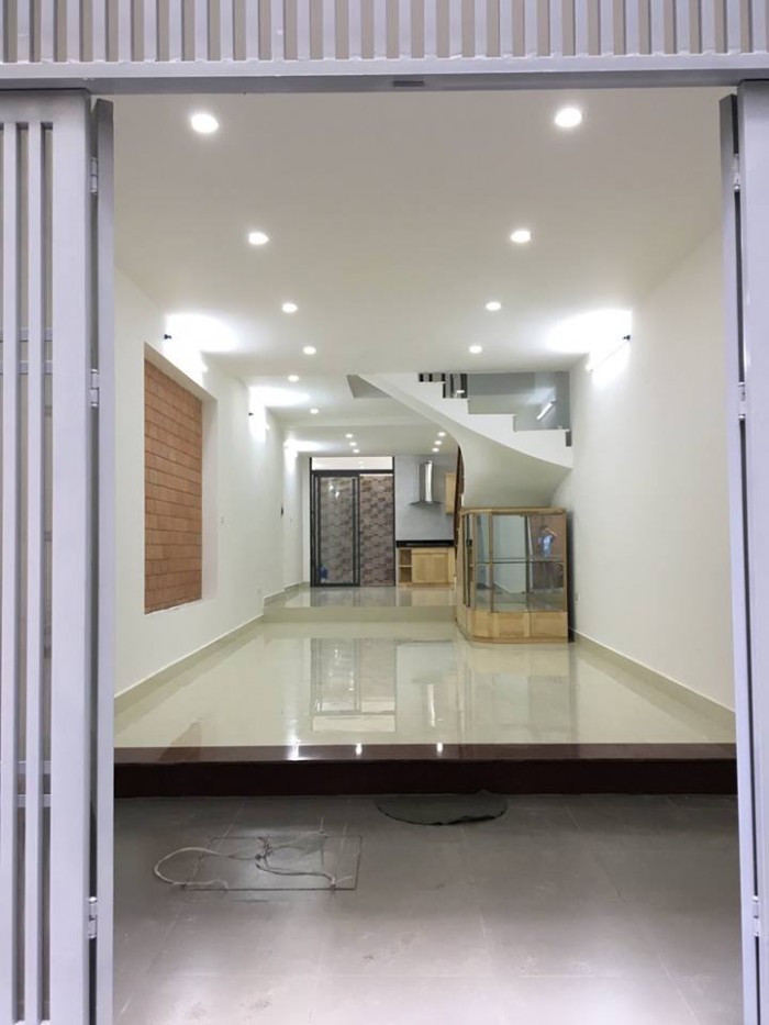 Nhà đẹp như Ngọc Trinh ở Nhân Hòa. Kinh doanh. 72m2 5 tầng