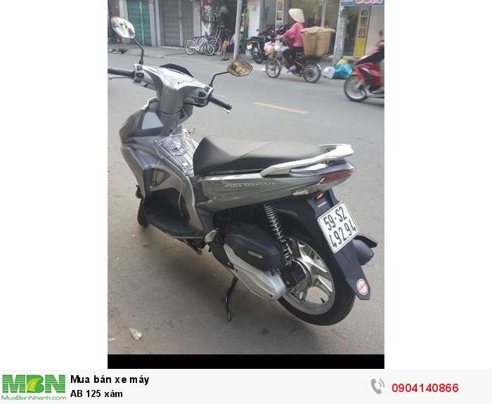 AB 125 xám