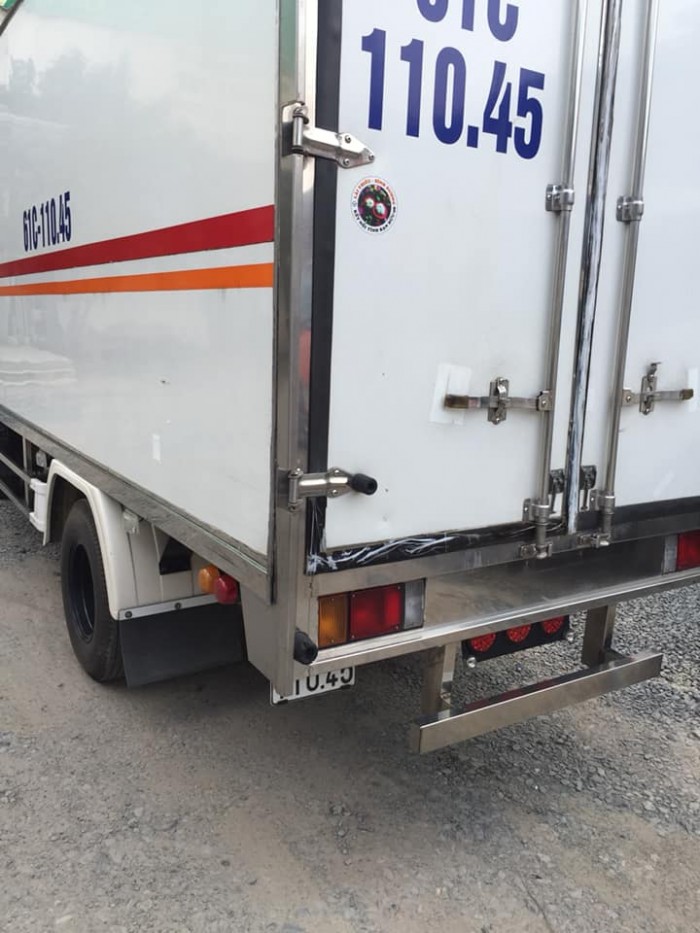 Bán xe tải Isuzu thùng kín đời 2014 xe đẹp