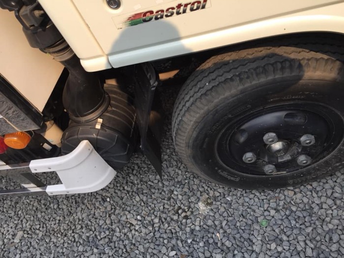 Bán xe tải Isuzu thùng kín đời 2014 xe đẹp