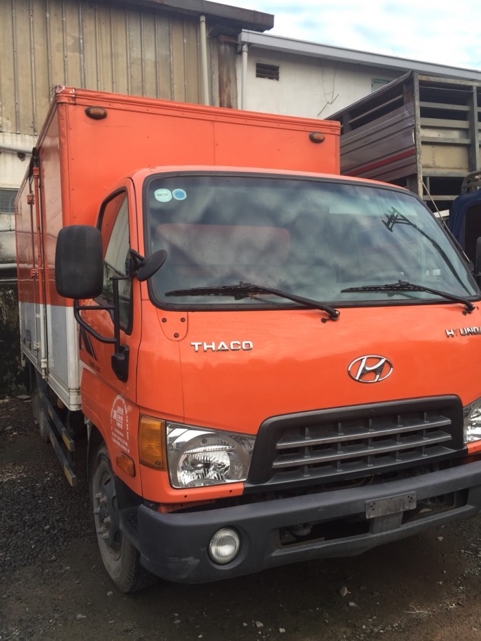 Hyundai hd65 cũ hạ tải thành phố sx 2015 thùng kín