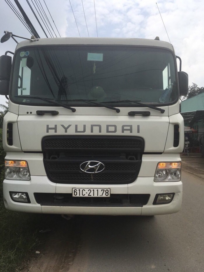 đầu kéo hyundai hd700 2013 đã qua sử dụng vs moocben
