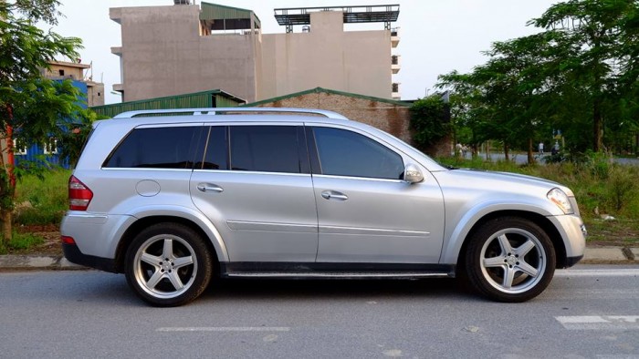 Cần tiền bán gấp Gl550 amg, sx 2010, màu bạc, còn mới tinh