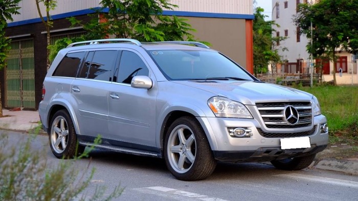 Cần tiền bán gấp Gl550 amg, sx 2010, màu bạc, còn mới tinh