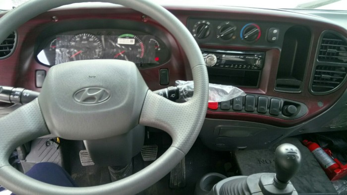Bán xe tải HYUNDAI HD99 tải 6,5 tấn.Xe có sẵn giao xe ngay
