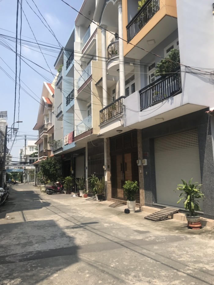 Cần bán nhà khu dân cư vip Dương Đức Hiền, dt: 4x15,5