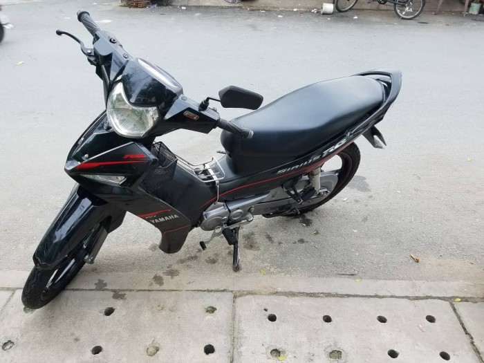 Yamaha Sirius Fi màu đen, dư xe ít chạy nên bán