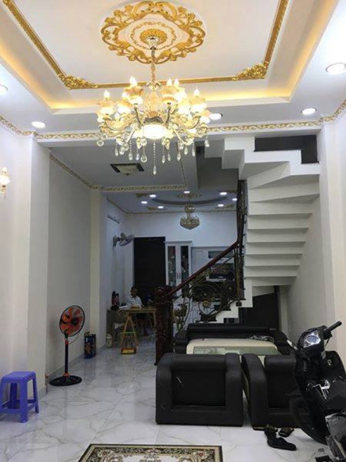 Nhà 1 trệt 1 lầu đẹp 80m2 lô góc 2 Mặt tiền đường lớn, kinh doanh tốt Miếu Gò Xoài Q. Bình Tân