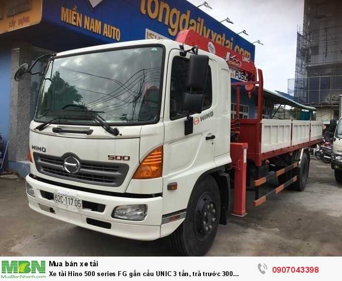 Xe tải Hino 500 series FG gắn cẩu UNIC 3 tấn, trả trước 300 triệu, giao luôn xe