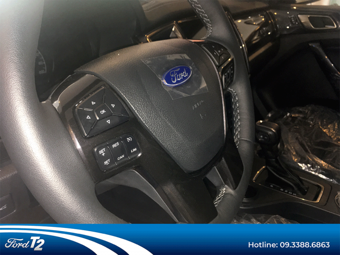 Ford Everest Titanium 2.0 Turbo AT 4x2 giá tốt, hỗ trợ trả góp