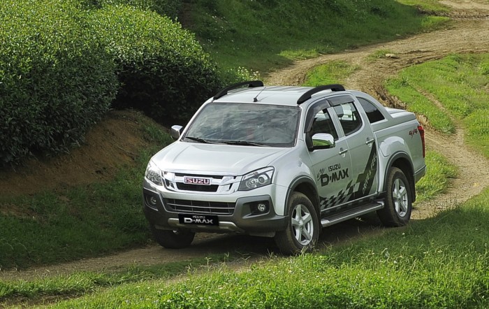 Xe Isuzu D-MAX ( PICK UP)