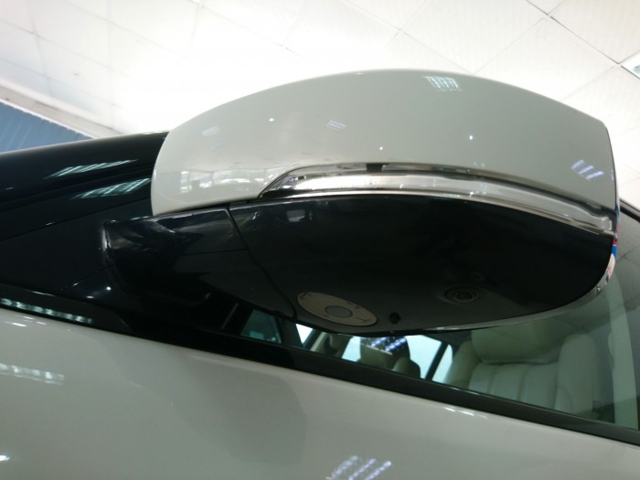 Range Rover HSE 3.0 2014 màu trắng đăng kí lần đầu 2015