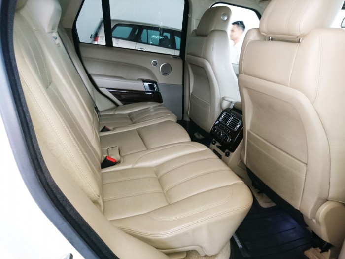 Range Rover HSE 3.0 2014 màu trắng đăng kí lần đầu 2015