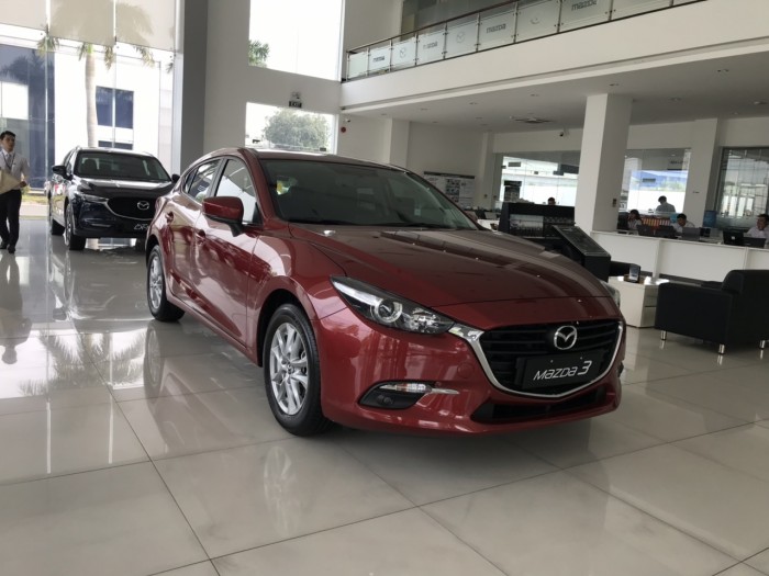 Mazda 3 1.5 HB FL 2019, Mazda Bình Dương có nhiều màu đẹp , hỗ trợ vay 85%, giao xe liền và nhiều quà