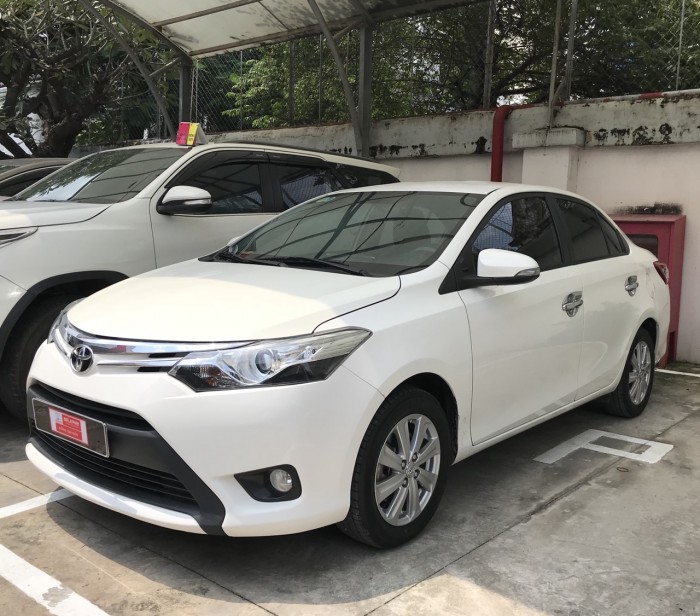 Bán xe Vios E số tự động màu Trắng đời 2016