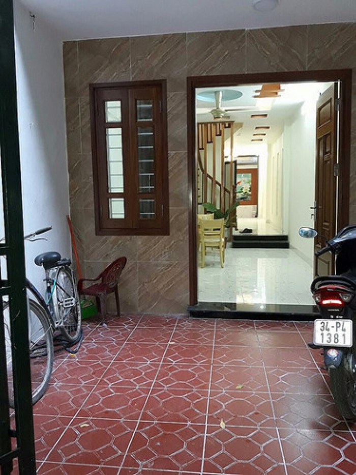 Bán nhà Thái Thịnh 48m2, 5 tầng, kinh doanh, gara