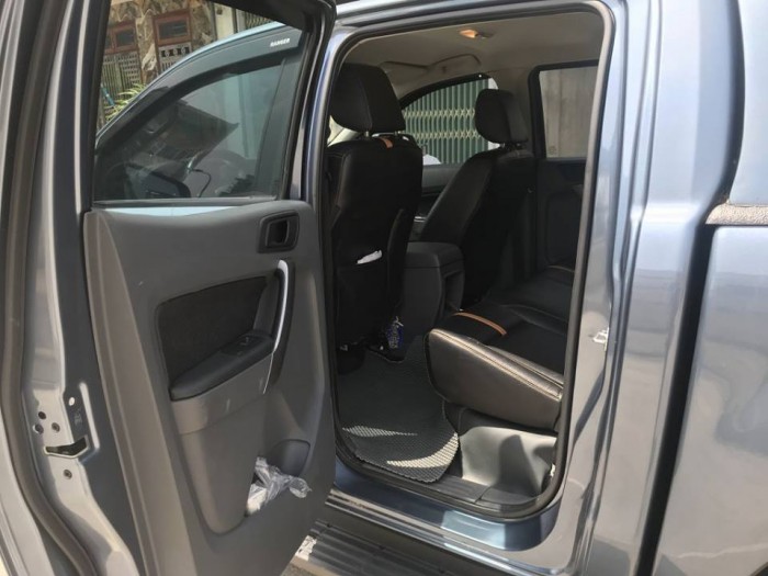 Bán xe Ford Ranger 2016 số sàn máy dầu nhập khẩu