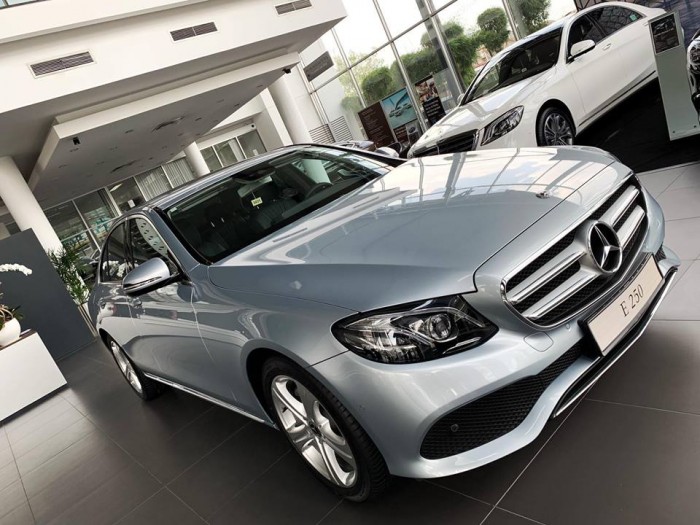 Báo giá Mercedes E250 mới 100%, hổ trợ vay vốn 80% , lãi suất ưu đãi chỉ 6%/năm