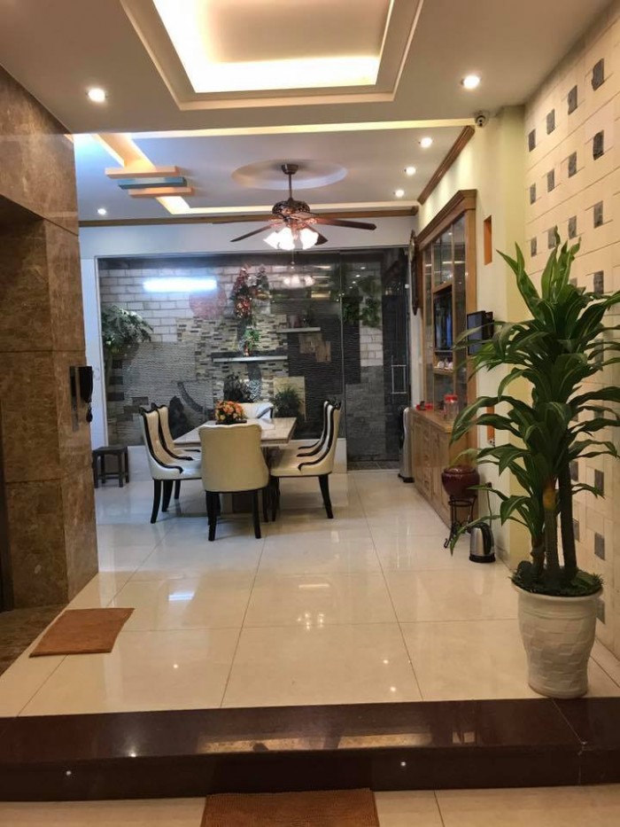 Bán nhà Phạm Ngọc Thạch, Đống Đa, 68m2, 5 tầng, Mt 4.2m