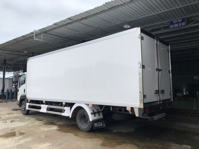 Xe tải ISUZU FRR90NE4 - 6.5 tấn 2018 EURO 4