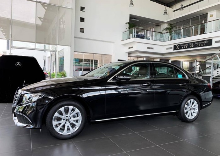 Báo giá xe Mercedes E200 mới 100% , hổ trợ vay vốn 80%, lãi suất chỉ 6%/năm