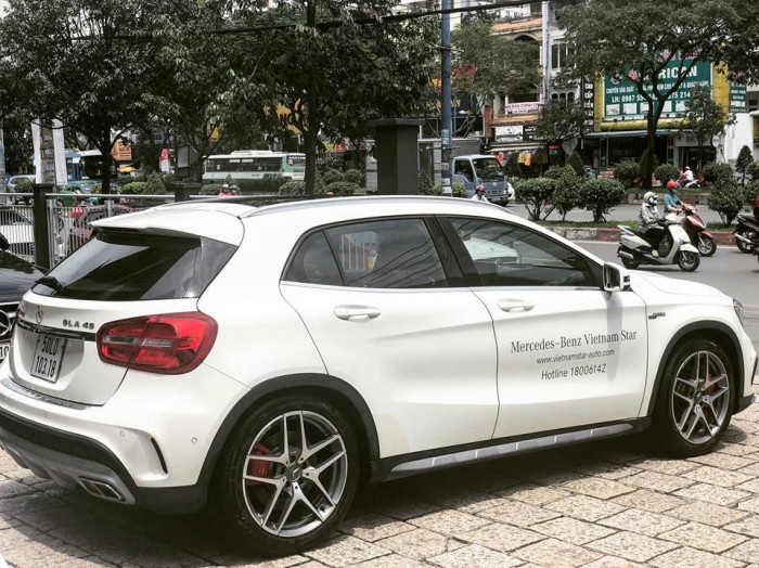 Báo giá xe Mercedes GLA 45 cũ, xe lướt chính hãng , vay vốn 70%