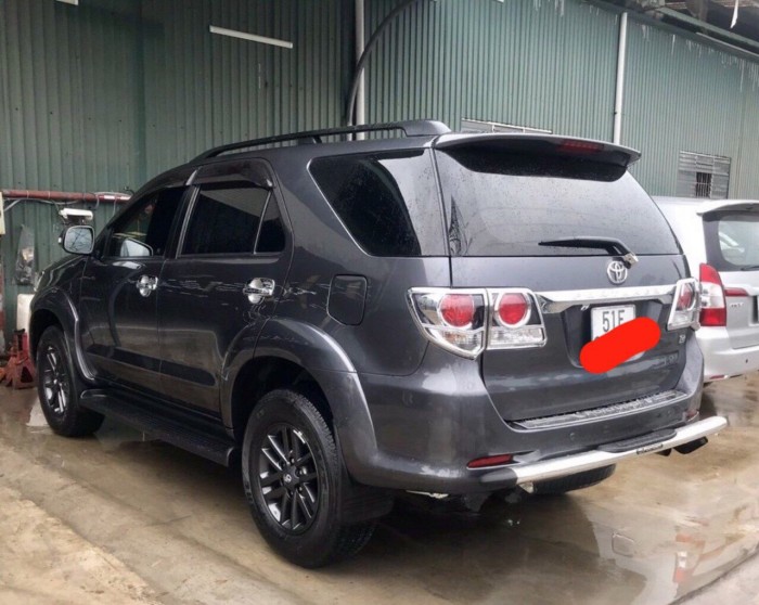 Bán Toyata Fortuner 2.5G sx 2015 nâm đen