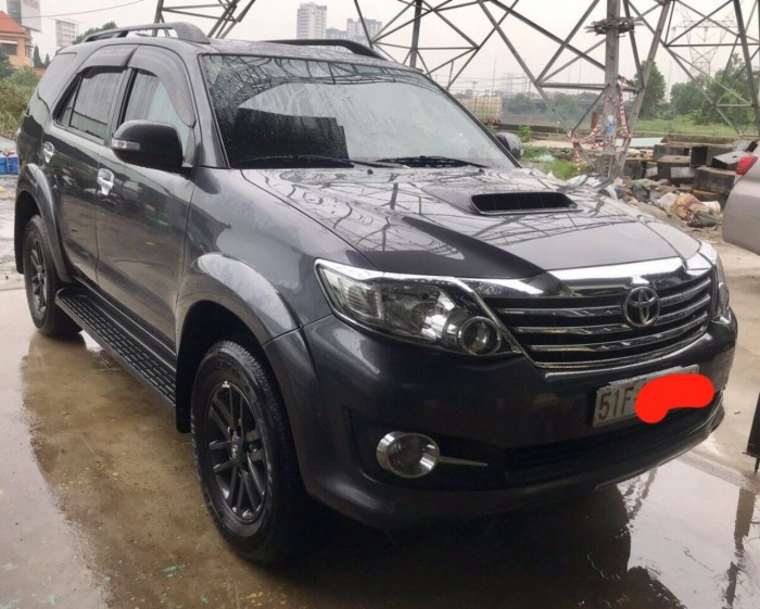 Bán Toyata Fortuner 2.5G sx 2015 nâm đen