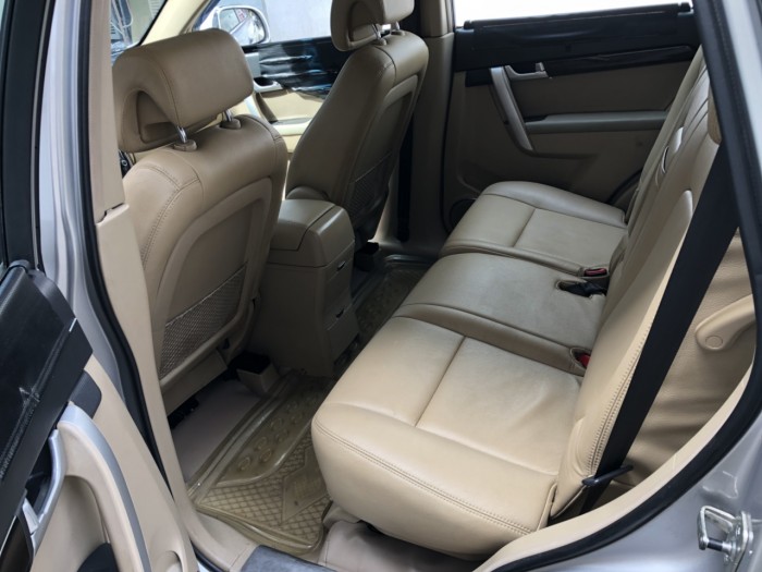 Bán Captiva 2009 LT màu bạc số sàn xe gia đình đi đẹp
