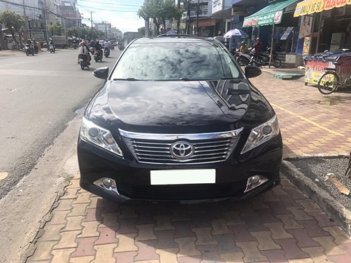 Cần bán gấp trả nợ xe Toyota  Camry 2.5Q  đời 2014,màu đen