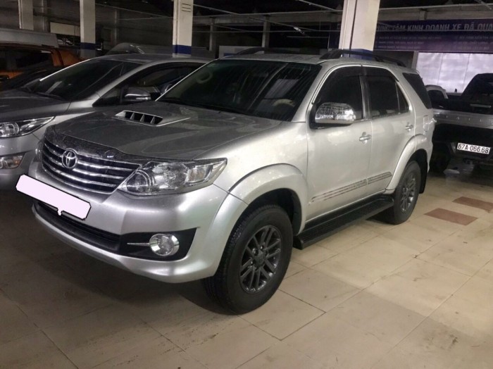 Bán Toyata Fortuner sx 2014 màu bạc