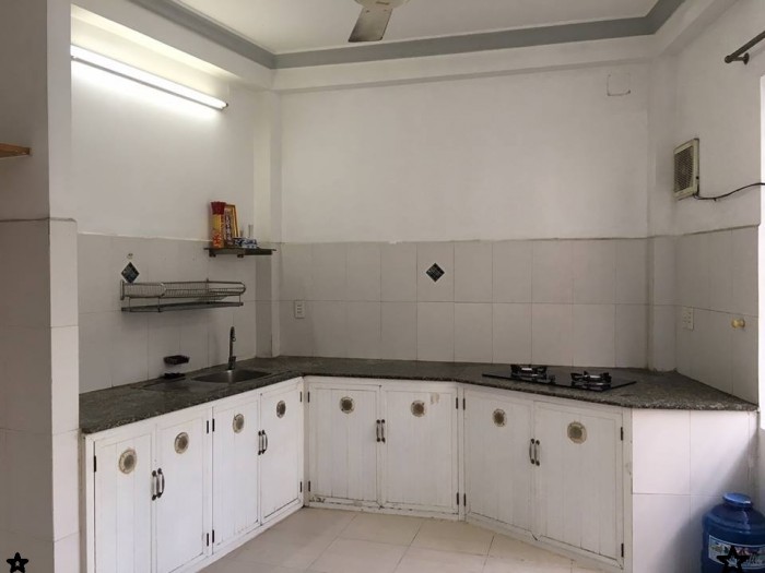 Bán nhà quận 3, Nguyễn Đình Chiểu, DT 54m2, hẻm 4m
