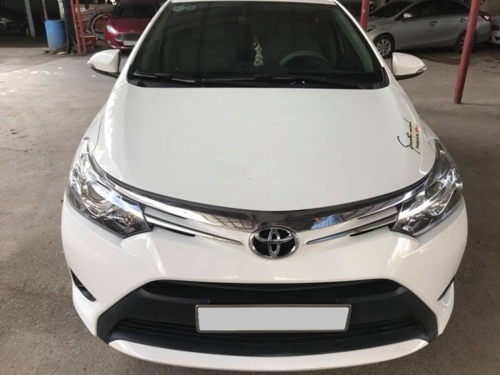 Cần bán xe Toyota Vios 2016 tự động đk cuối 2016 máy trắng