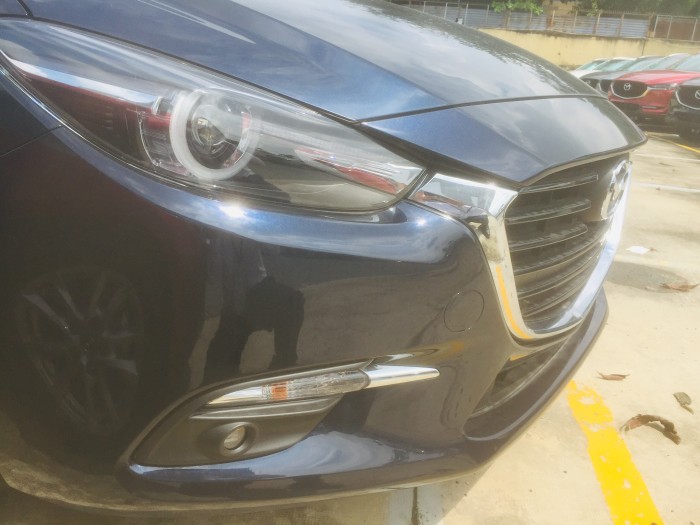 Mazda 3 2018 2.0 khuyến mãi khủng trong thang 10