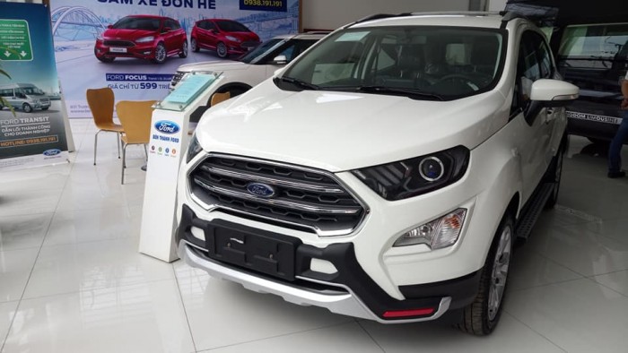 Ford Ecosport tặng 30 triệu, giảm tiền mặt